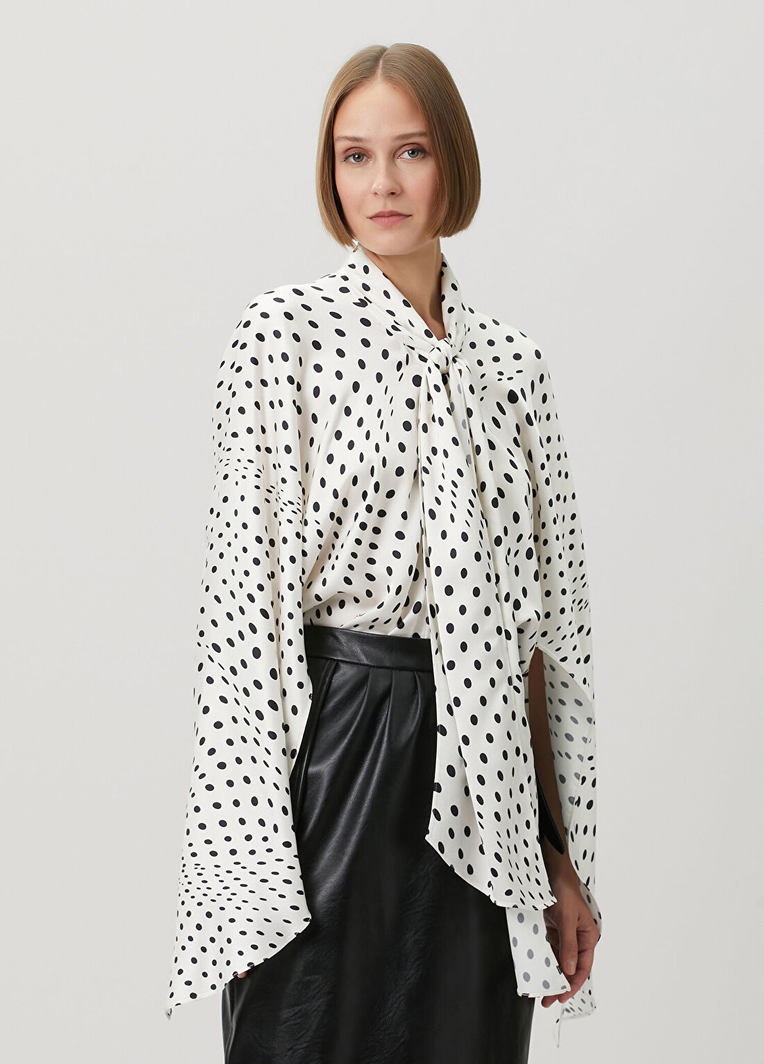 Stella McCartney Beyaz Puantiyeli Saten Bluz