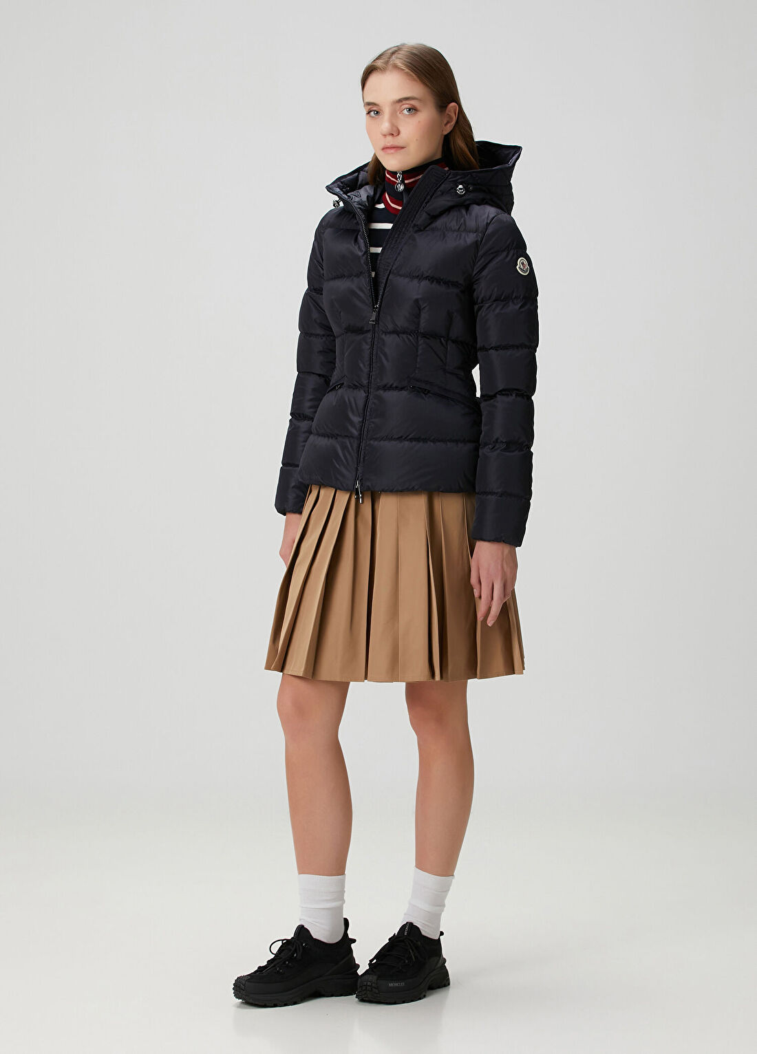 Moncler Avoce Lacivert Kapüşonlu Mont görsel 2
