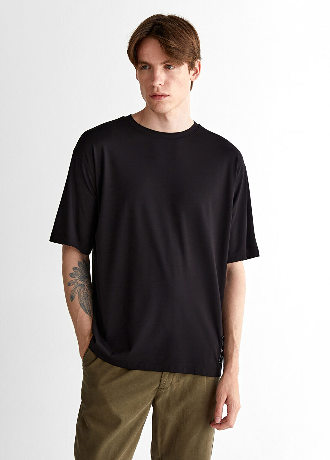 Gant Siyah Relaxed Fit Bisiklet Yaka Logolu Kısa Kollu Erkek T-Shirt