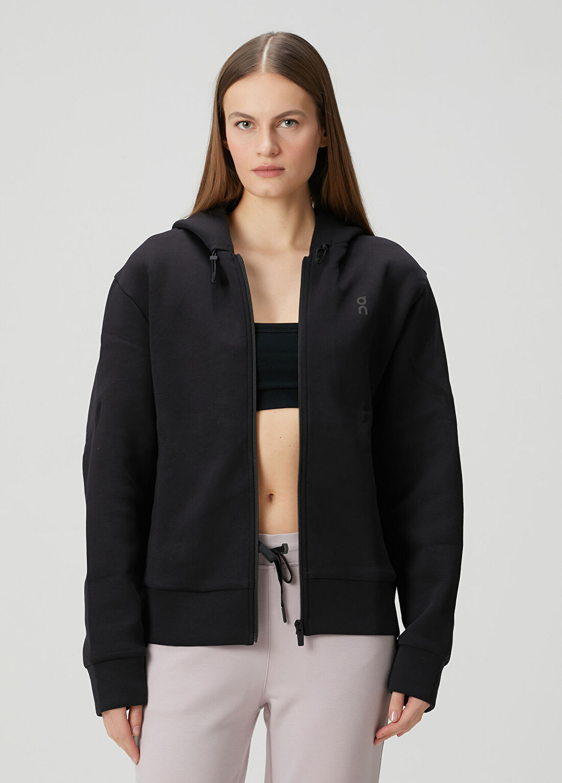 On Focus Tech Siyah Kapüşonlu Sweatshirt