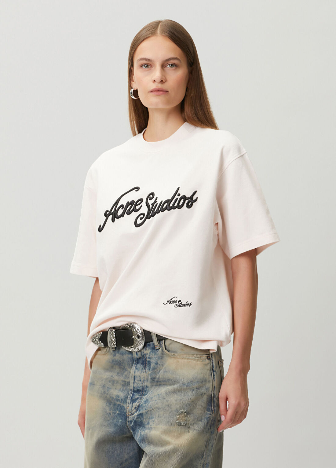 Acne Studios Açık Pembe Logolu T-shirt görsel 3