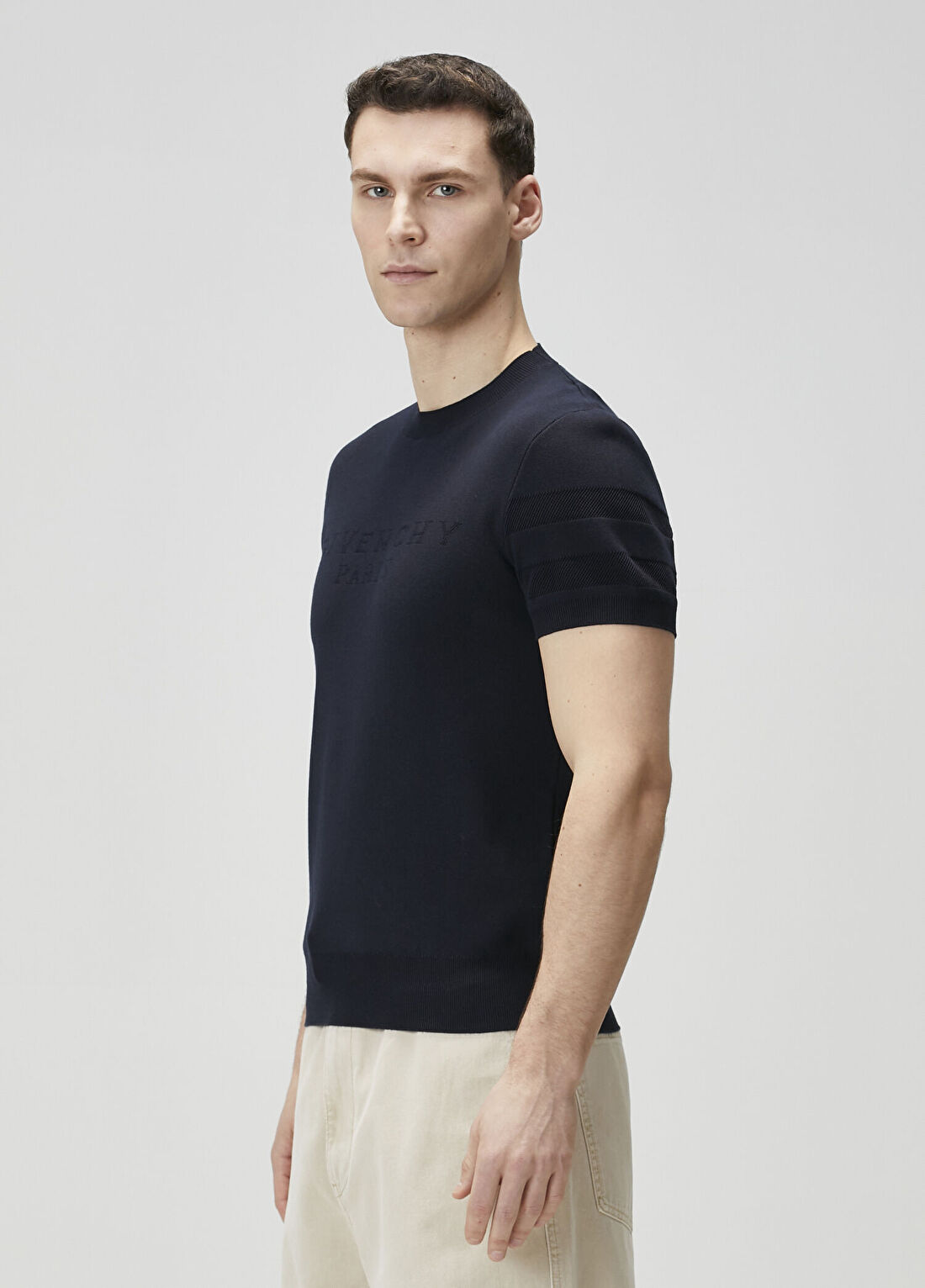 Givenchy Lacivert Triko görsel 3