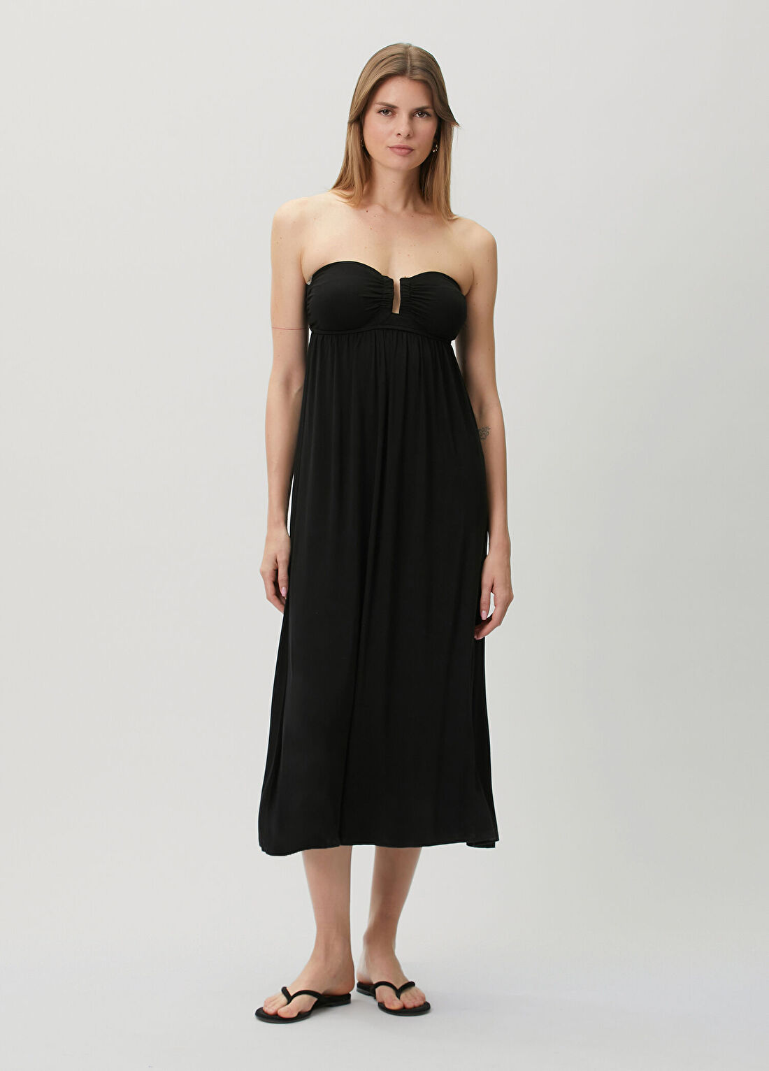 Ayje Classic Siyah Straplez Midi Plaj Elbisesi