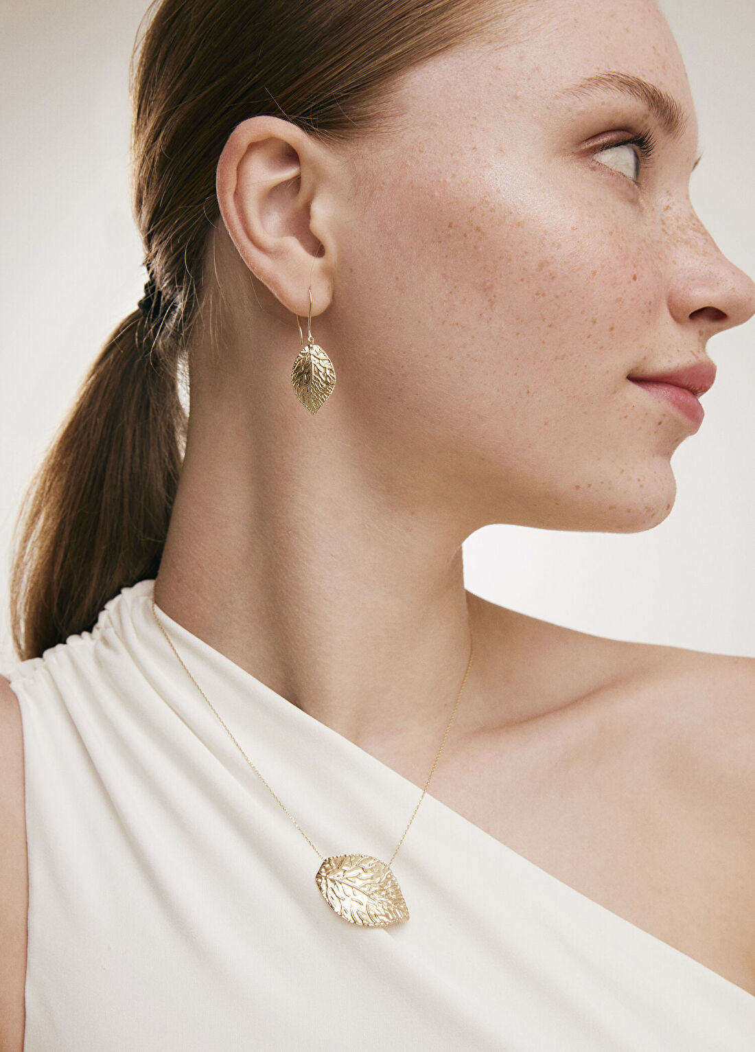 Orena Jewelry Hammered Leaf 14 Ayar Altın Kadın Kolye görsel 2