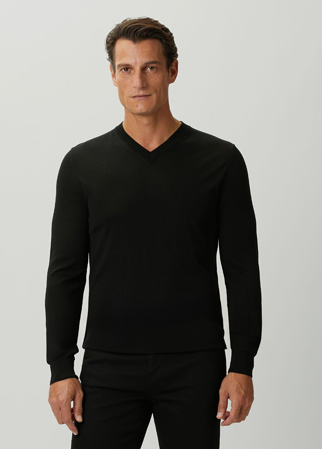 Beymen Collection Siyah V Yaka Yün Kazak görsel 2