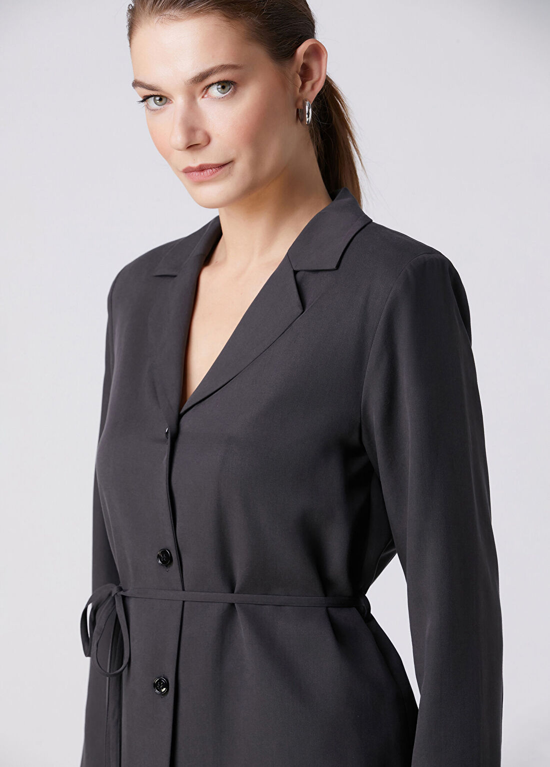 Beymen Collection Antrasit Dökümlü Gömlek görsel 2