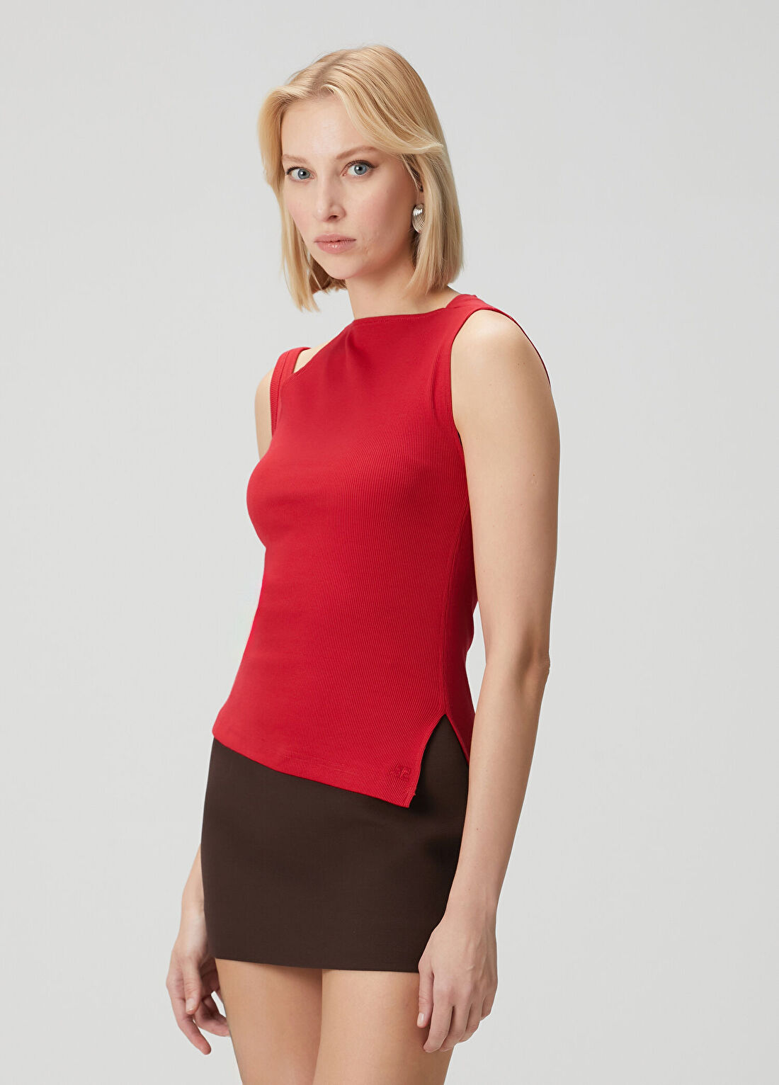 Courreges Kırmızı Asimetrik Triko görsel 3