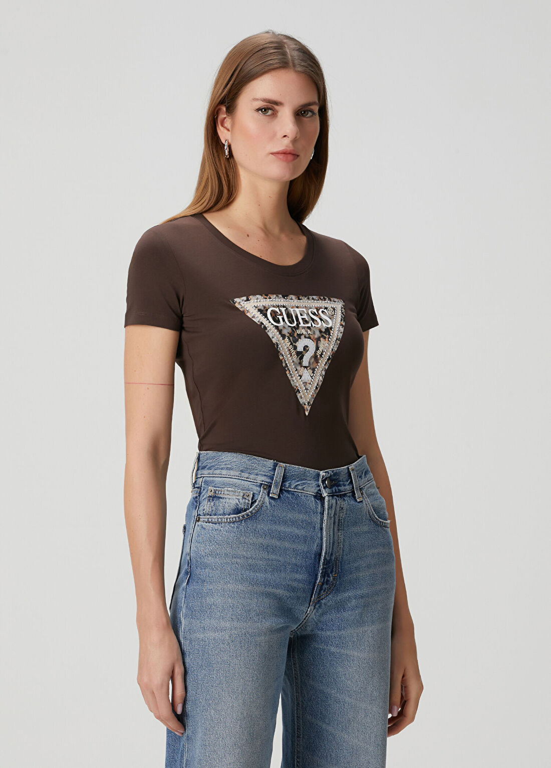 Guess Slim Fit Kahverengi İşlemeli Jersey T-shirt görsel 3