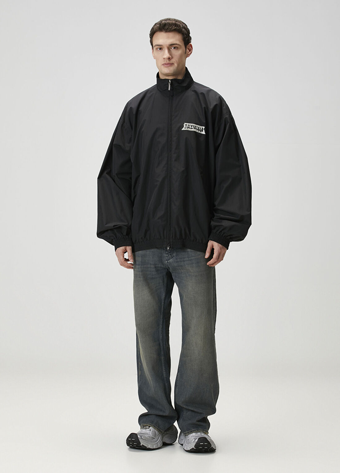 Balenciaga Siyah Logo Detaylı Sweatshirt görsel 2