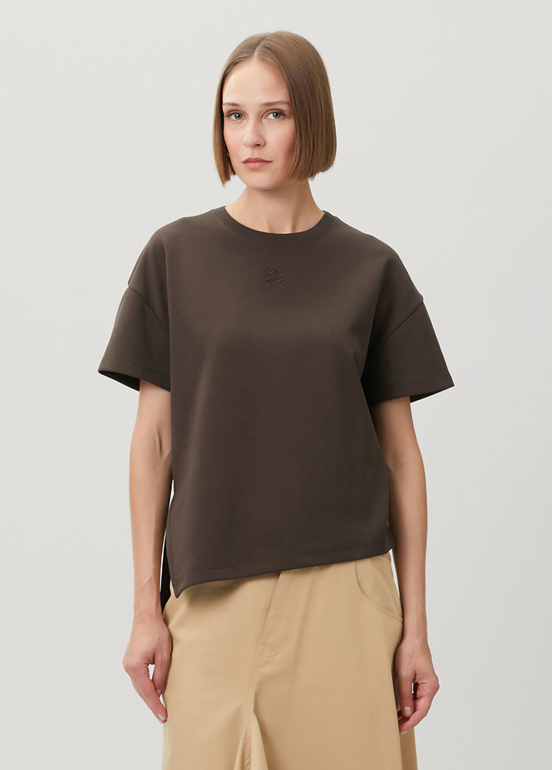Loewe Kahverengi Asimetrik T-shirt görsel 3