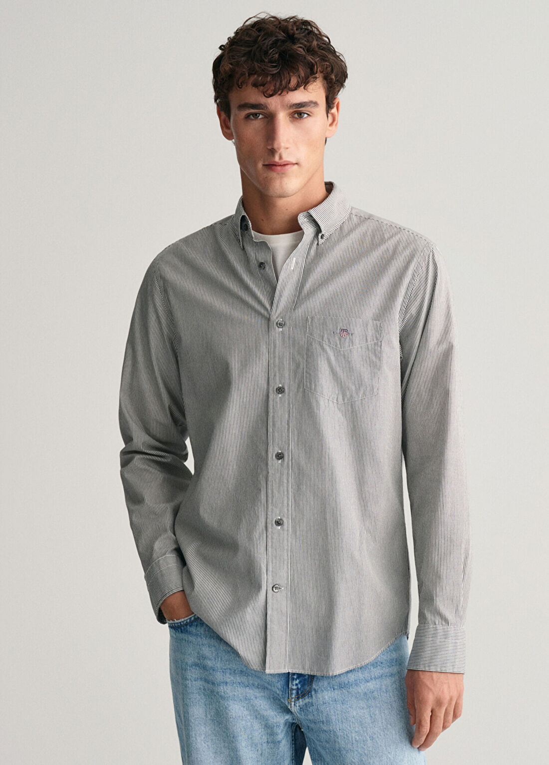 Gant Siyah Çizgili Düğmeli Yaka Regular Fit Uzun Kollu Erkek Gömlek