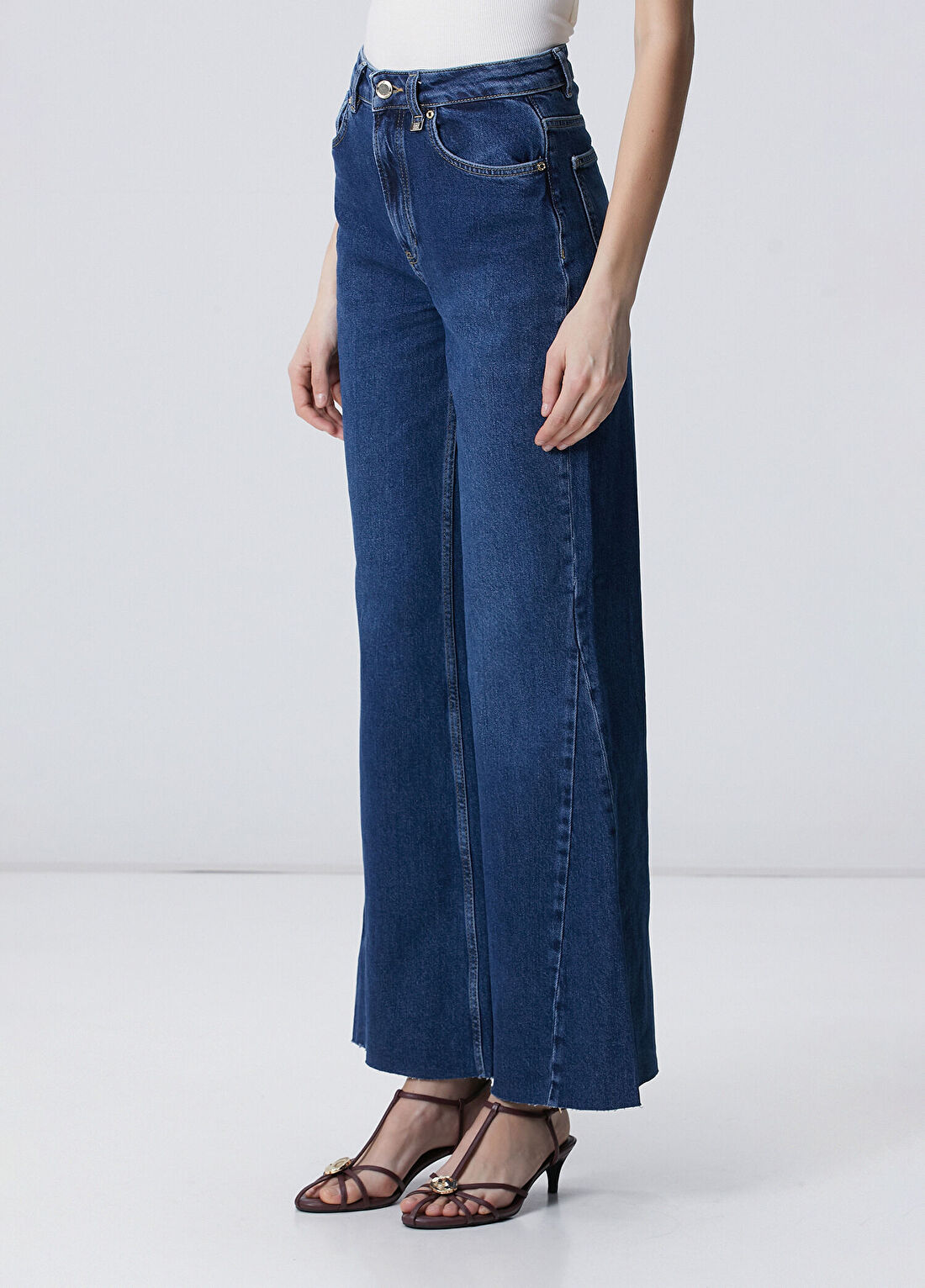 Network İndigo Geniş Paça Detaylı Denim Pantolon görsel 2