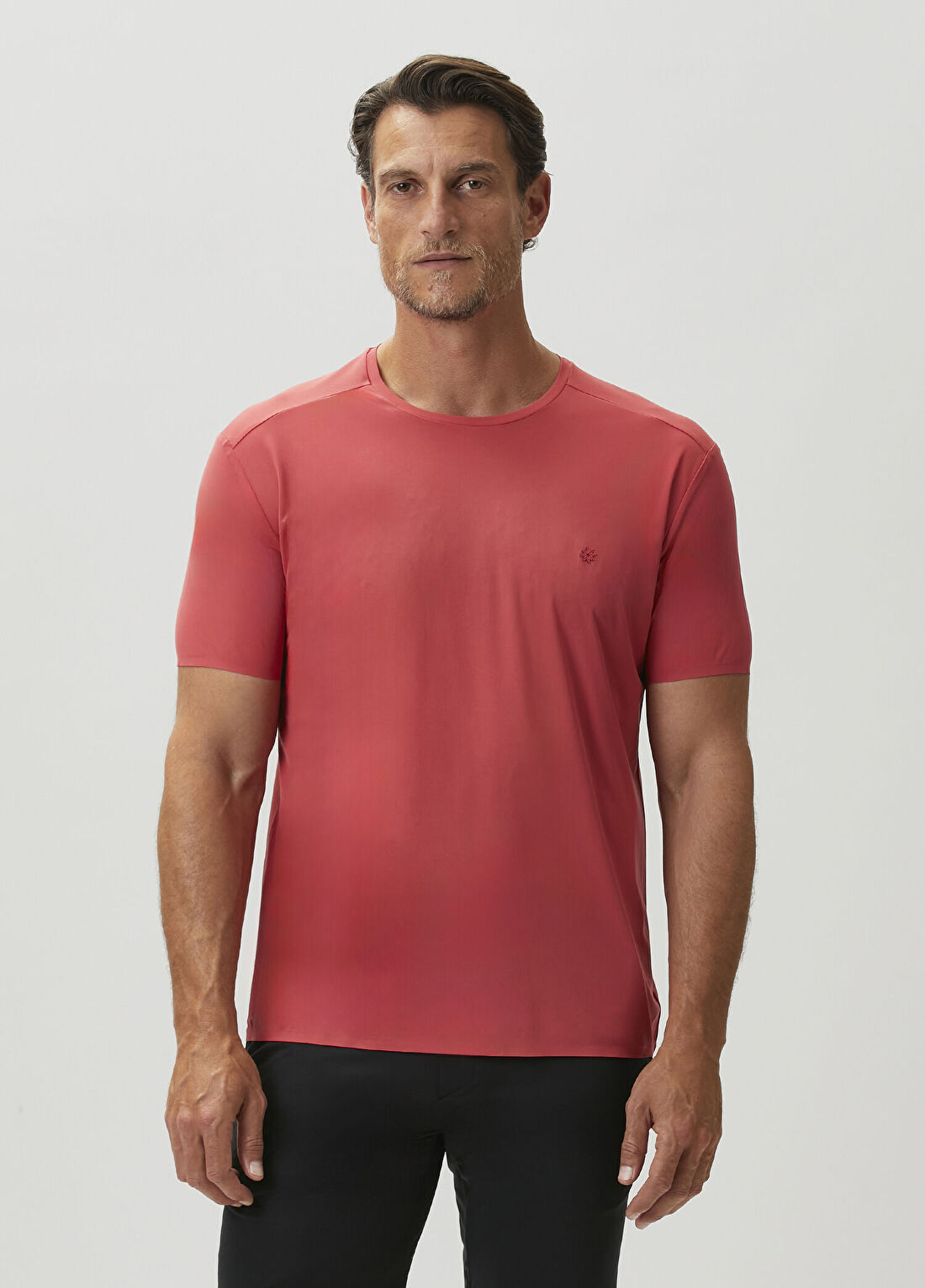 Isaora Regular Fit Extra Light Tech Kırmızı T-shirt