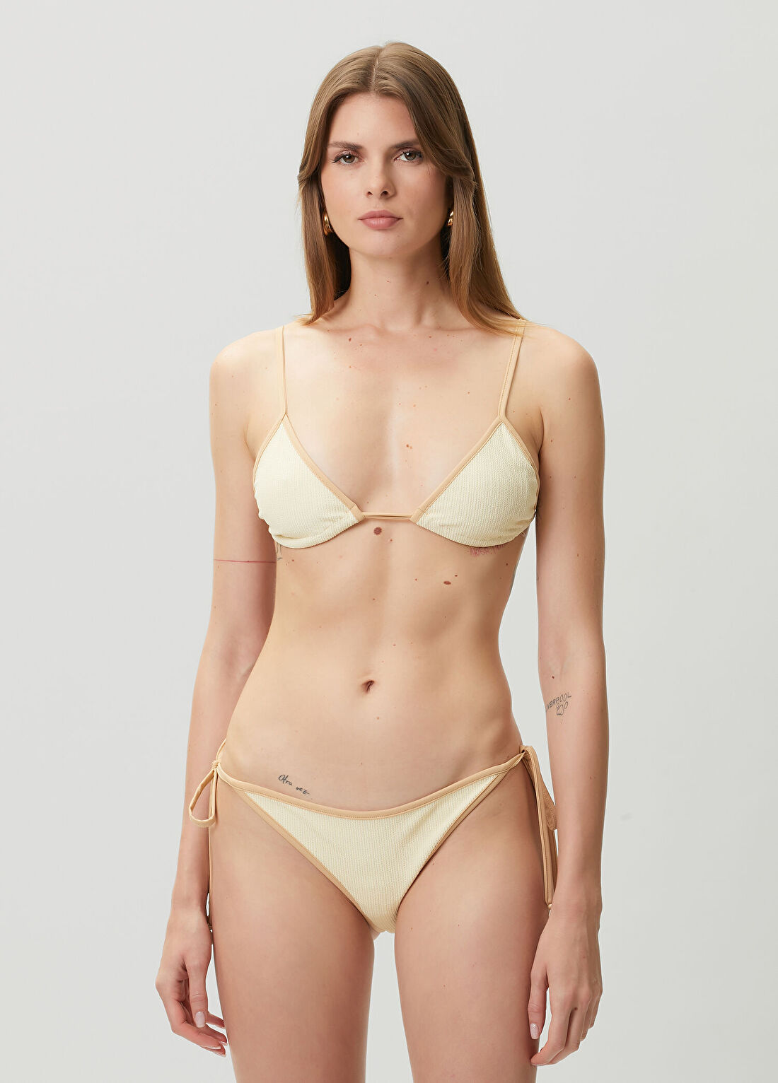 Johanna Ortiz Ekru Üçgen Bikini Üstü