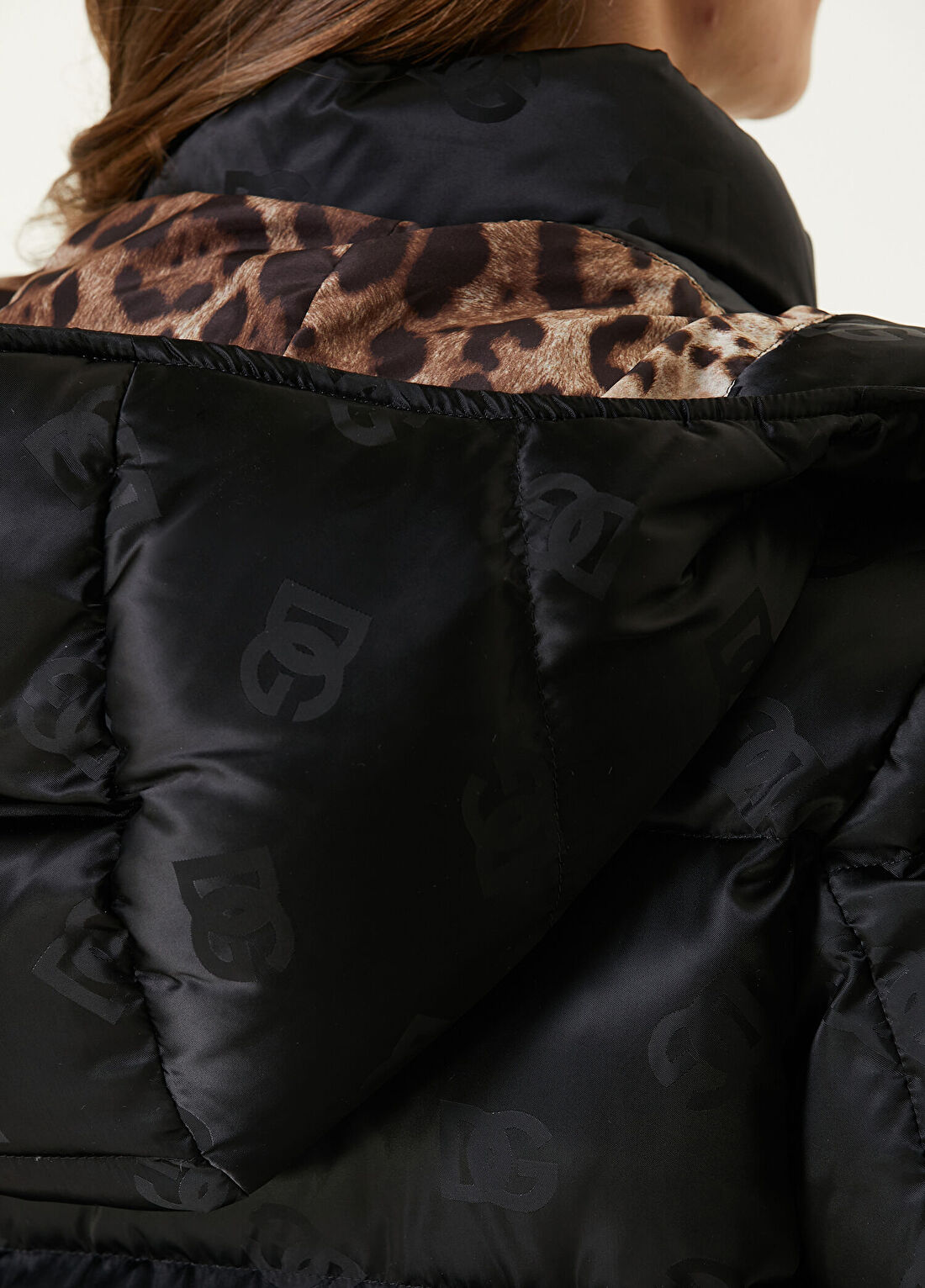 Dolce&Gabbana Siyah Logo Jakarlı Puff Mont görsel 4