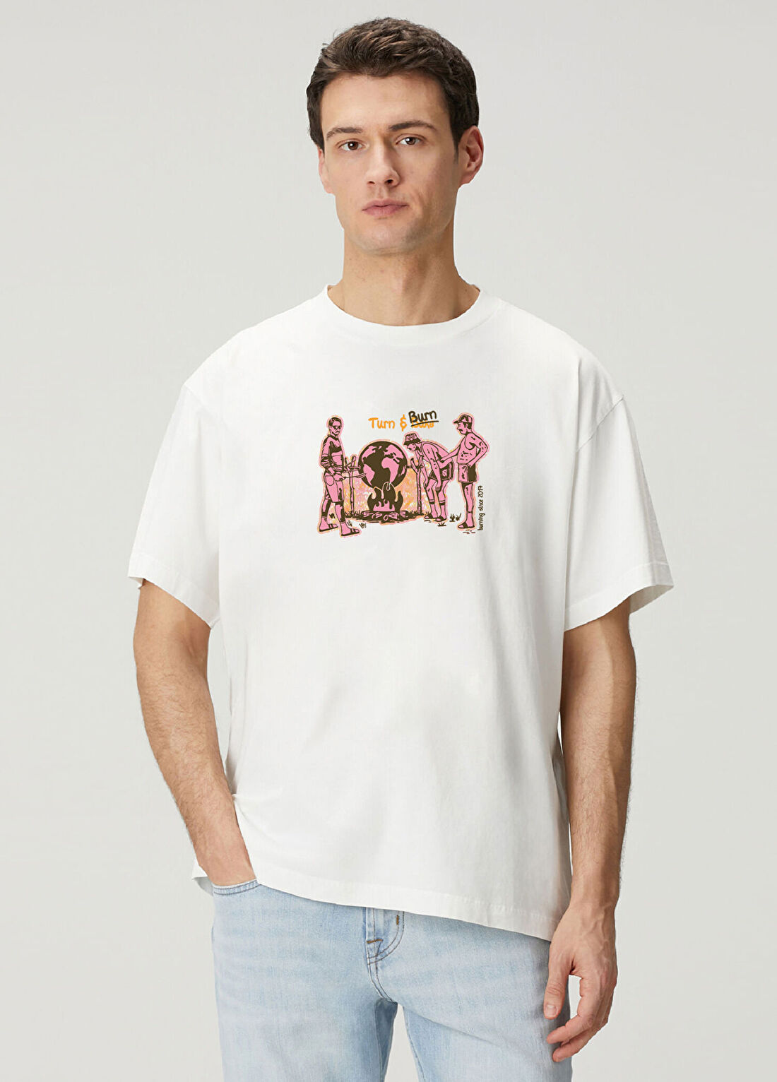 Turn & Bake Picnic Beyaz Oversized Pamuklu Kısa Kollu Erkek T-shirt