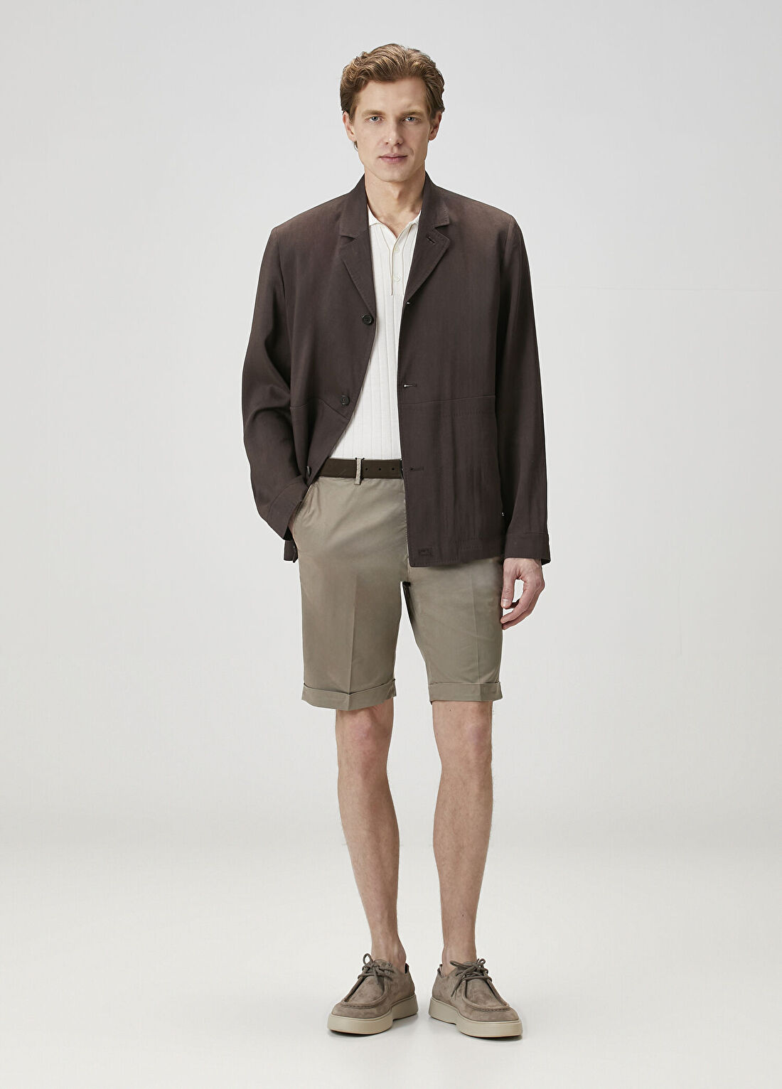 Corneliani Koyu Bej Bermuda