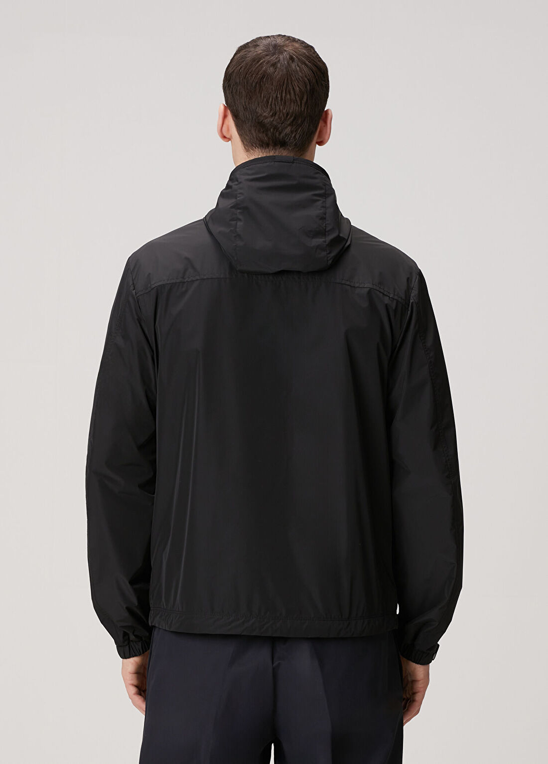 Moncler Siyah Kapüşonlu Mont görsel 4