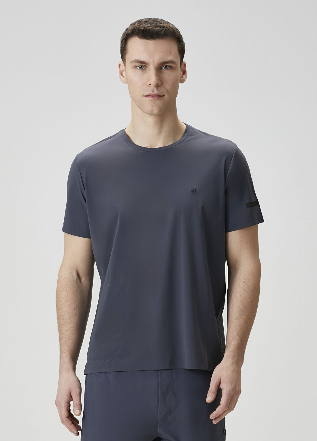 Isaora Travel Packable Koyu Gri T-shirt
