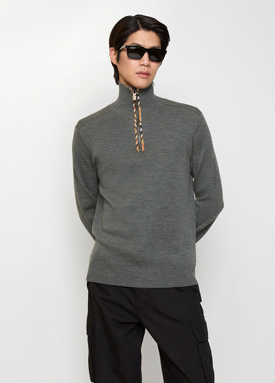 Burberry Check Trim Half-Zip Gri Yün Dik Yaka Yarım Fermuarlı Erkek Triko Kazak görsel 2