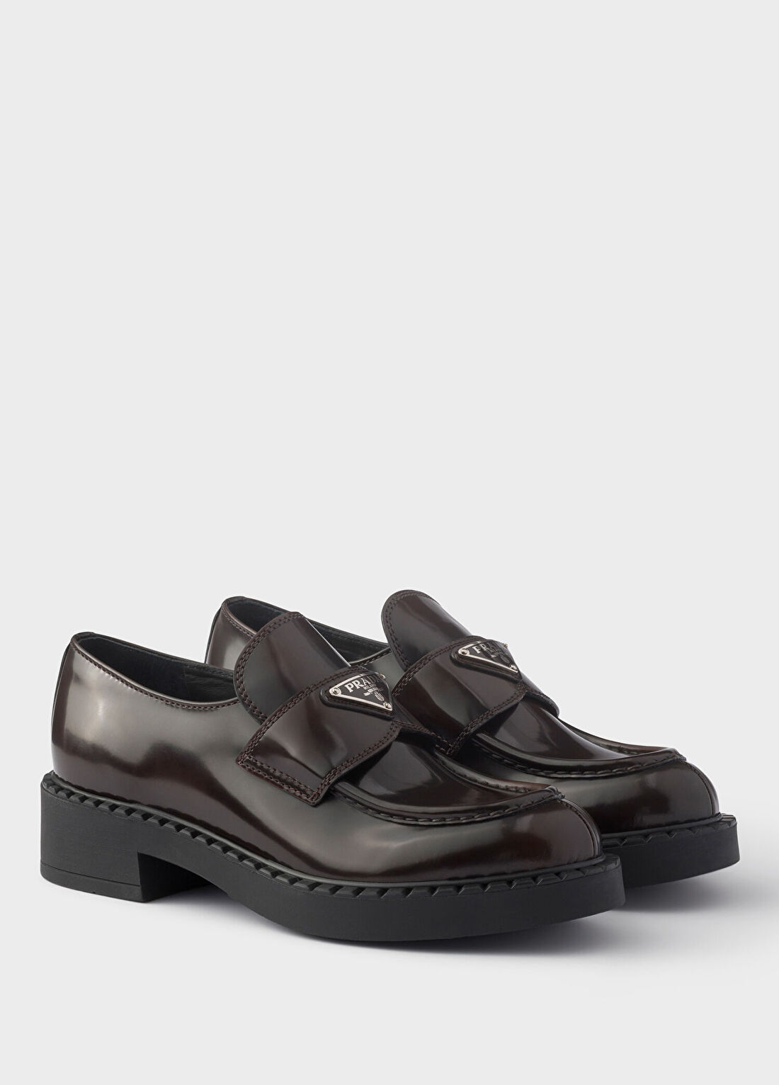 Prada Chocolate Kahverengi Fırçalanmış Deri Kadın Makosen görsel 2