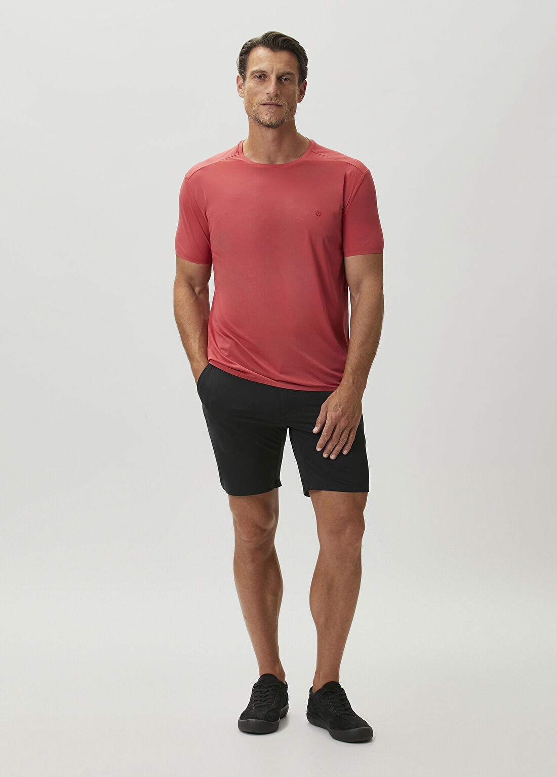 Isaora Regular Fit Extra Light Tech Kırmızı T-shirt görsel 2