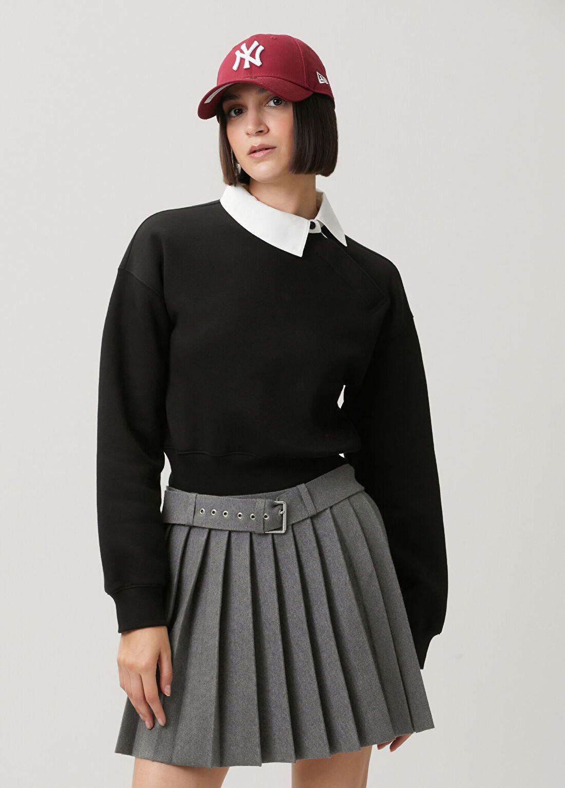 Academia Siyah Gömlek Yaka Sweatshirt