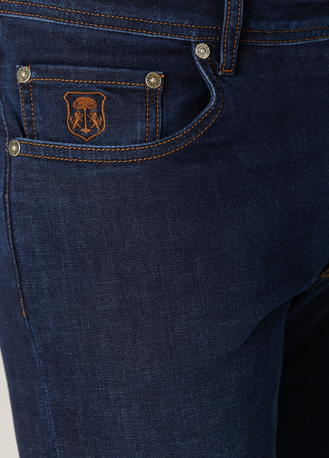 Corneliani Koyu Mavi Jean Pantolon görsel 4