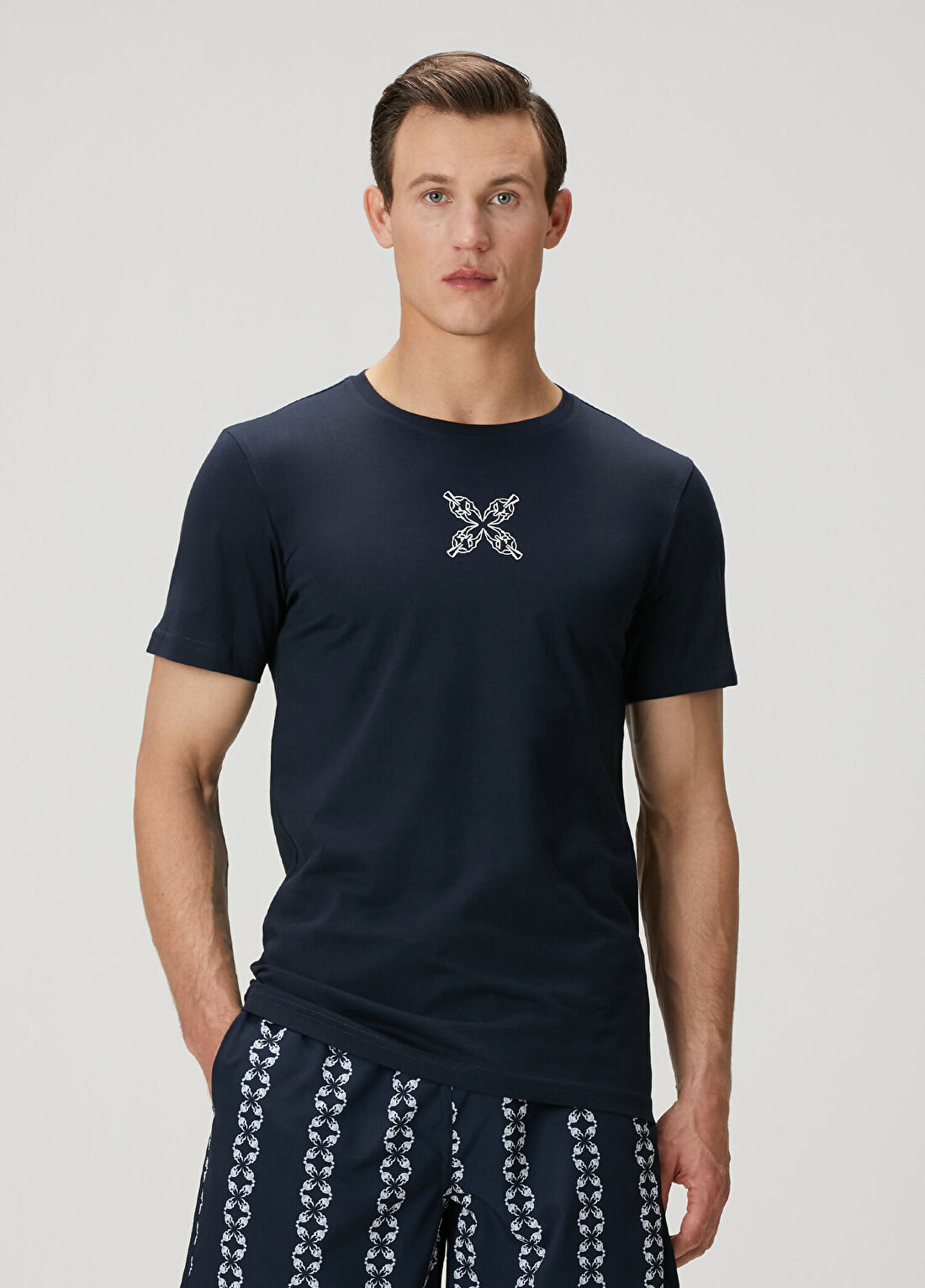 Bernotti Lacivert Logo Baskılı Basic T-shirt