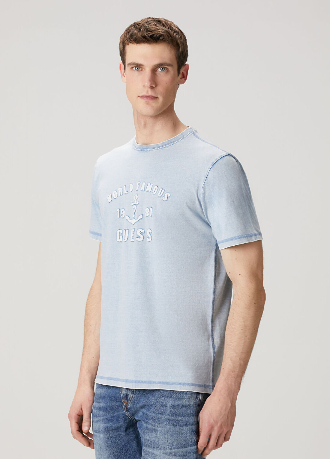 Guess Mavi Logo Patchli T-shirt görsel 3