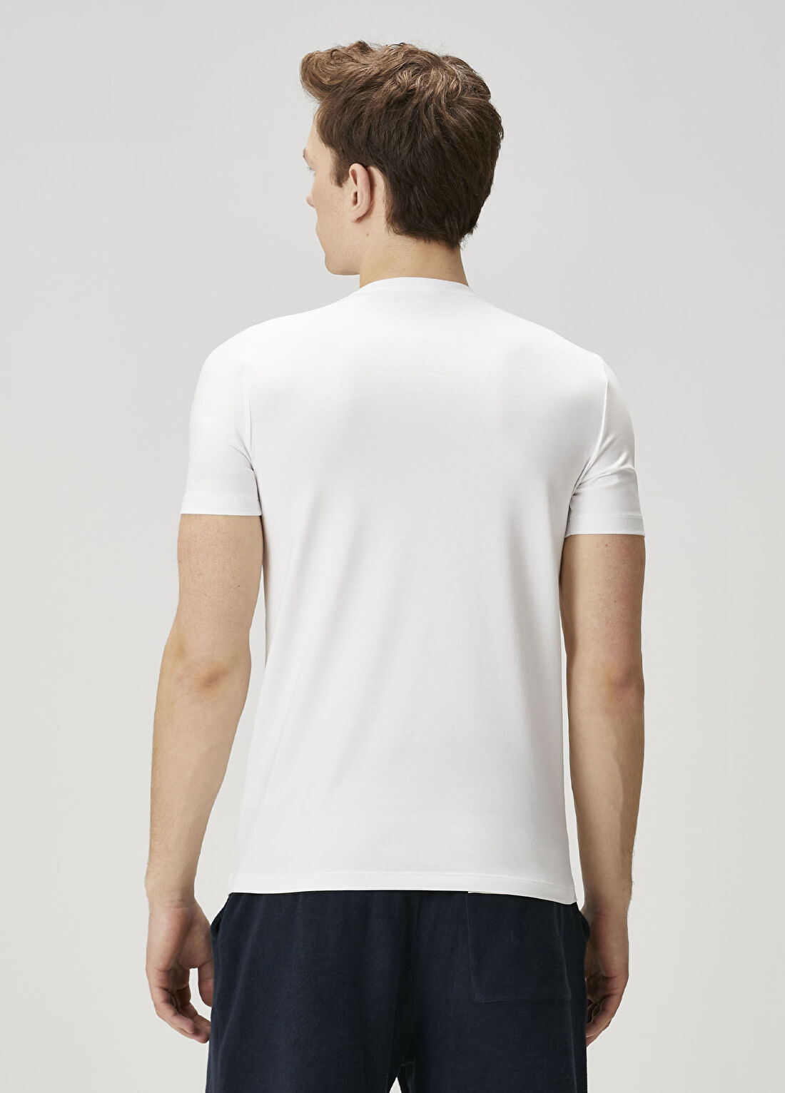 Falke 2li Beyaz V Yaka Basic T-shirt görsel 4