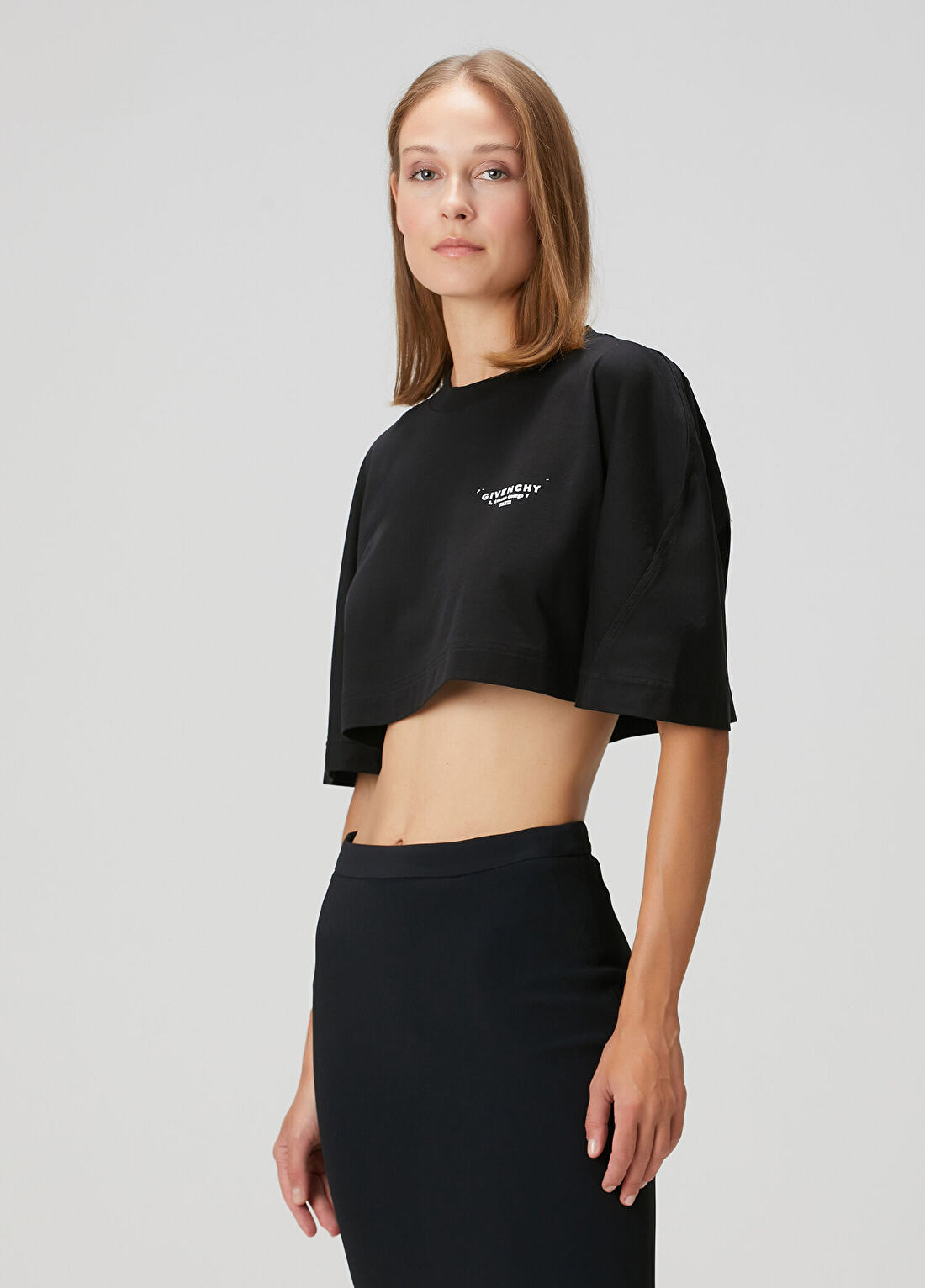 Givenchy Siyah Logo Baskılı Crop T-shirt