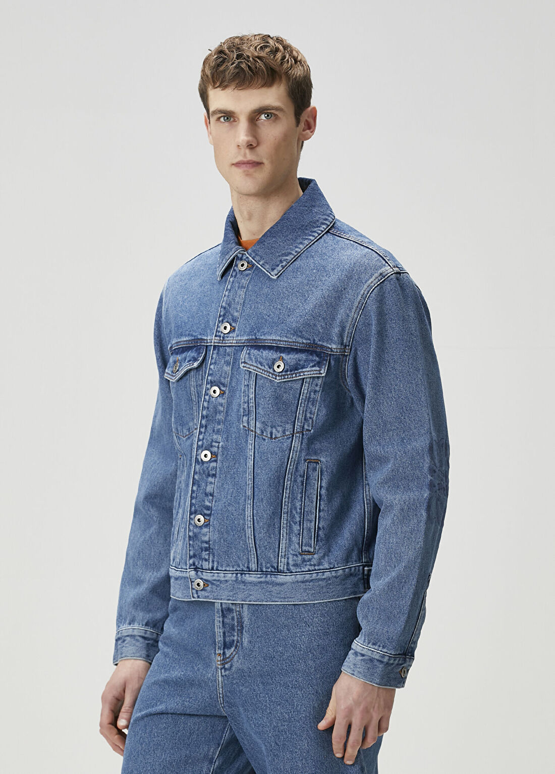 Loewe Anagram Mavi Logo Nakışlı Denim Ceket görsel 3