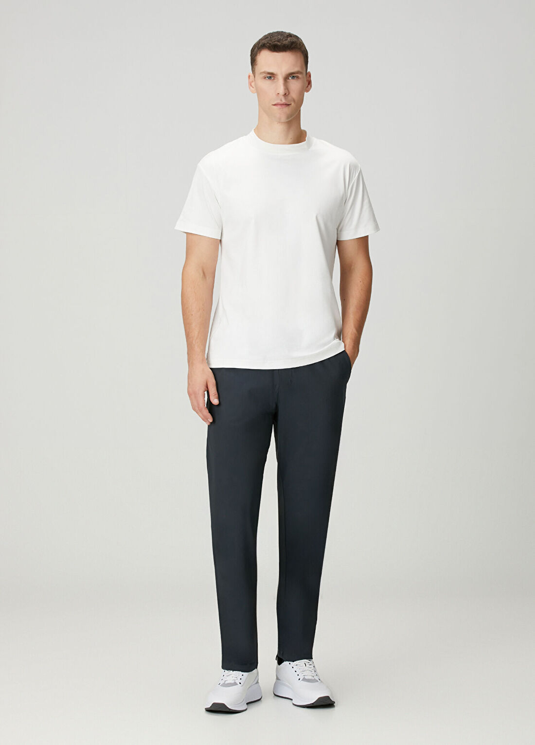 lululemon ABC Warpstreme Slim Fit Pull-On Siyah Pantolon