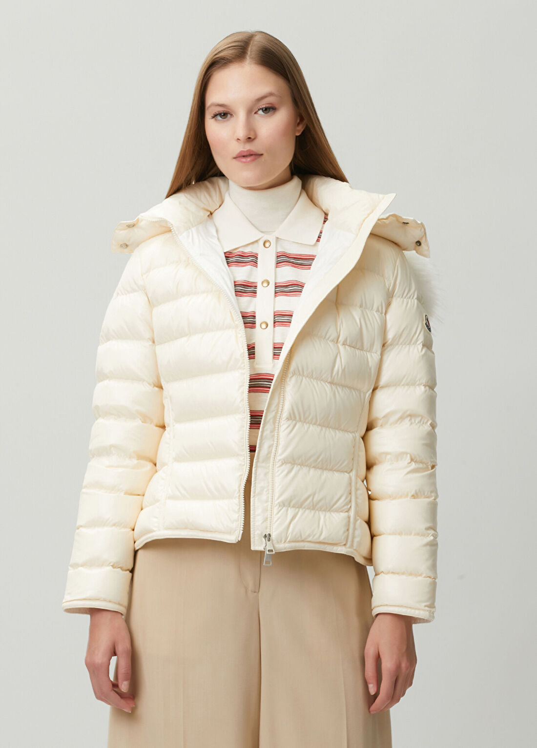 Moncler Bej Kapüşonlu Puffer Mont