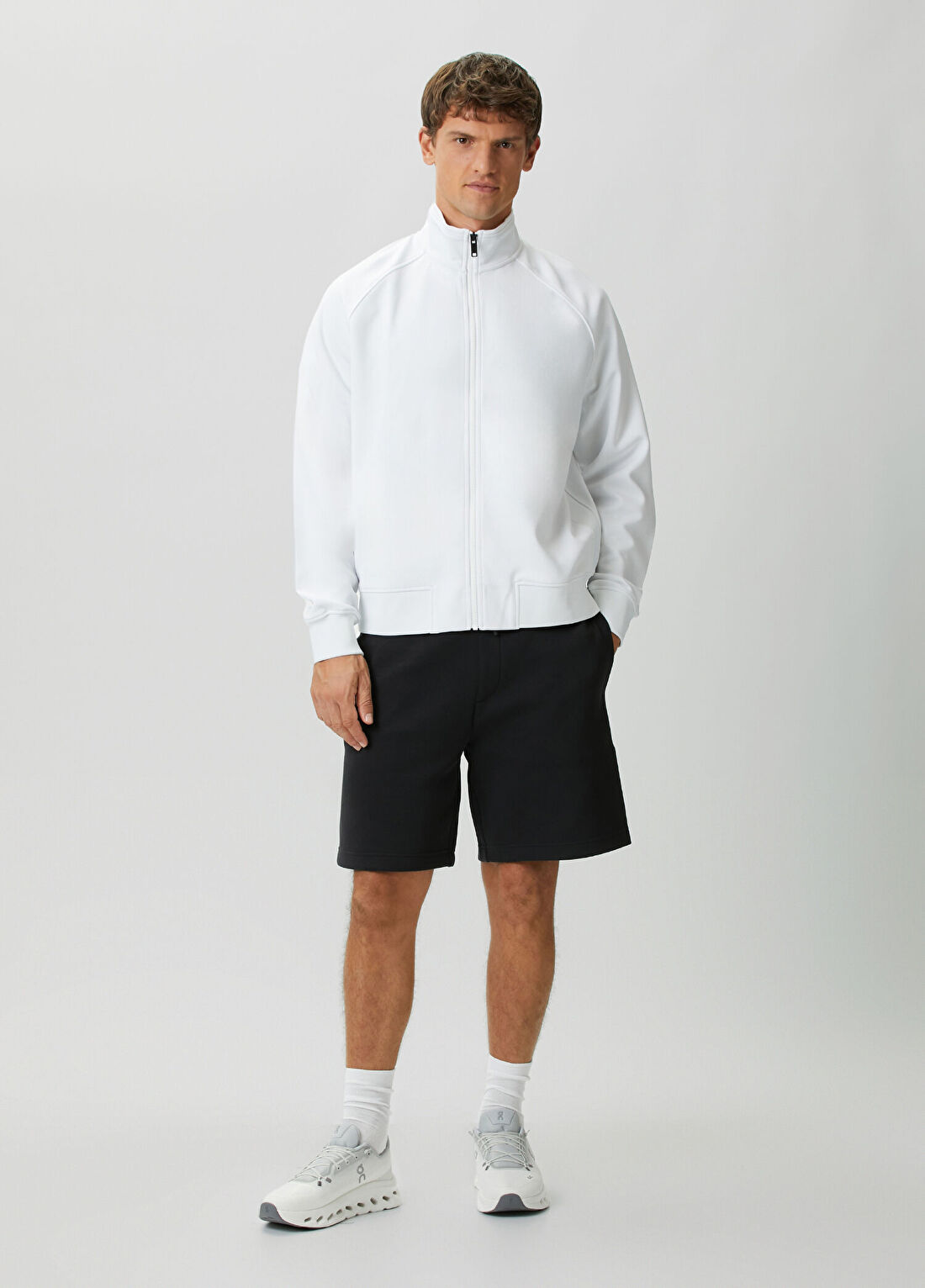 On Courtside Beyaz Sweatshirt görsel 2