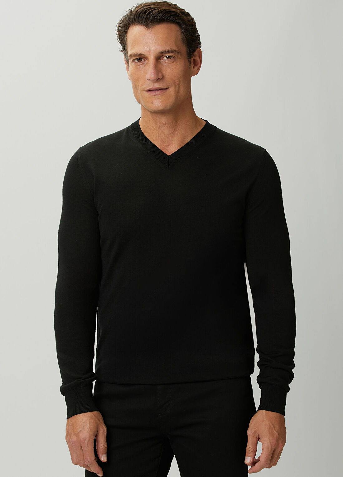 Beymen Collection Siyah V Yaka Yün Kazak görsel 4