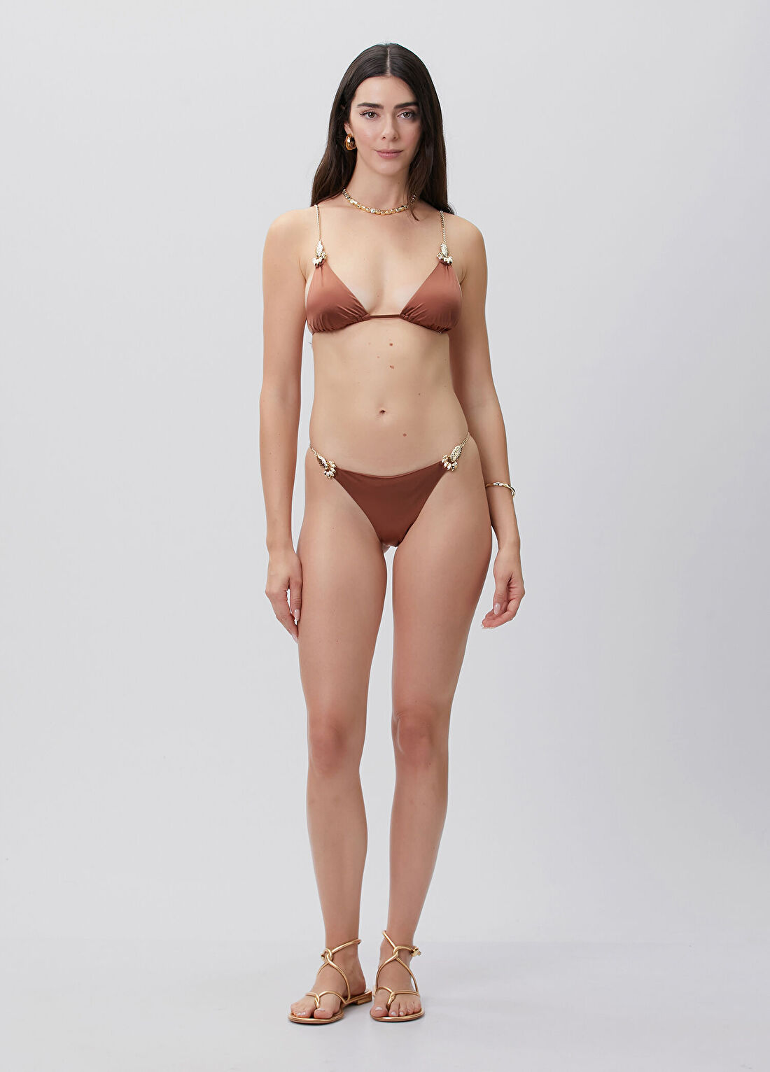 Moeva Selena Kahverengi Zincirli Saten Üçgen Bikini Üstü görsel 2