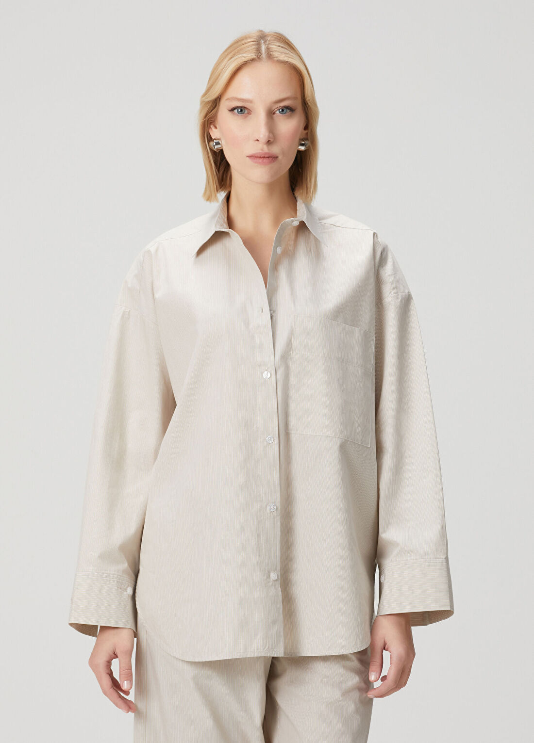 By Malene Birger Derris Kırık Beyaz Çizgili Gömlek