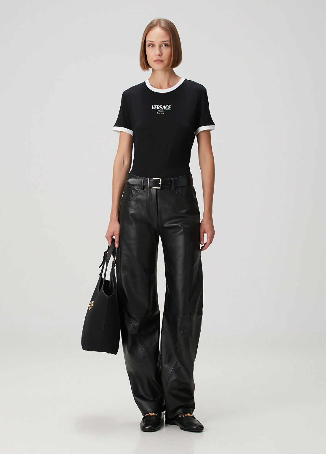 Versace Siyah Beyaz Logolu T-shirt görsel 2