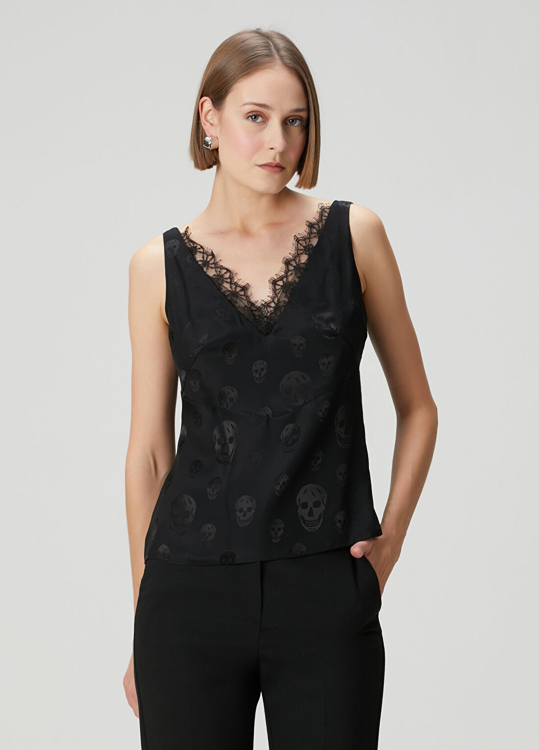 McQueen Siyah Jakarlı Bluz