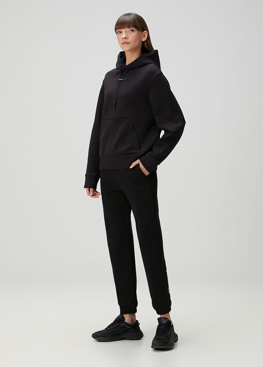 On Focus Tech Siyah Sweatshirt görsel 2