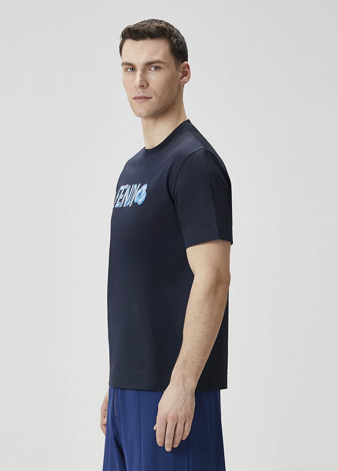 Fendi Lacivert Logo İşlemeli T-shirt görsel 3