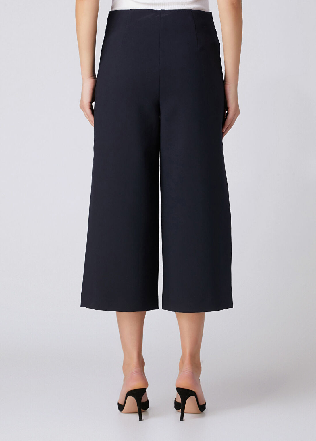 Beymen Collection Lacivert Bermuda Form Pantolon görsel 4