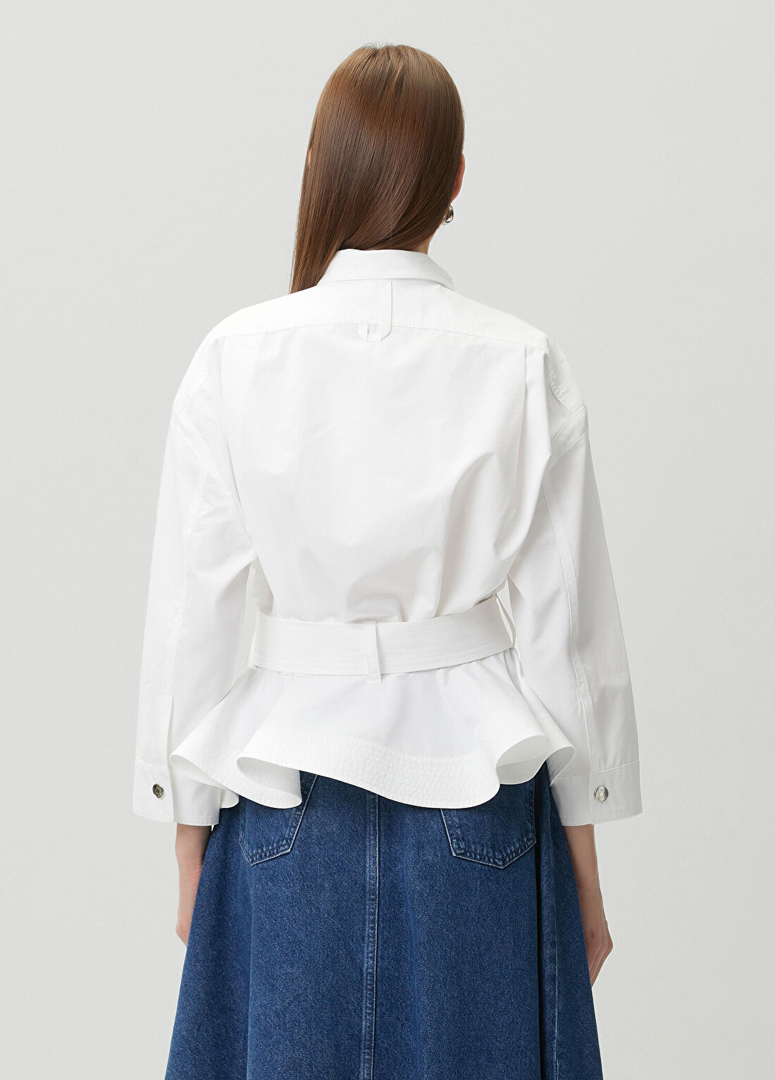 Jacquemus Beyaz Peplum Detaylı Gömlek görsel 4