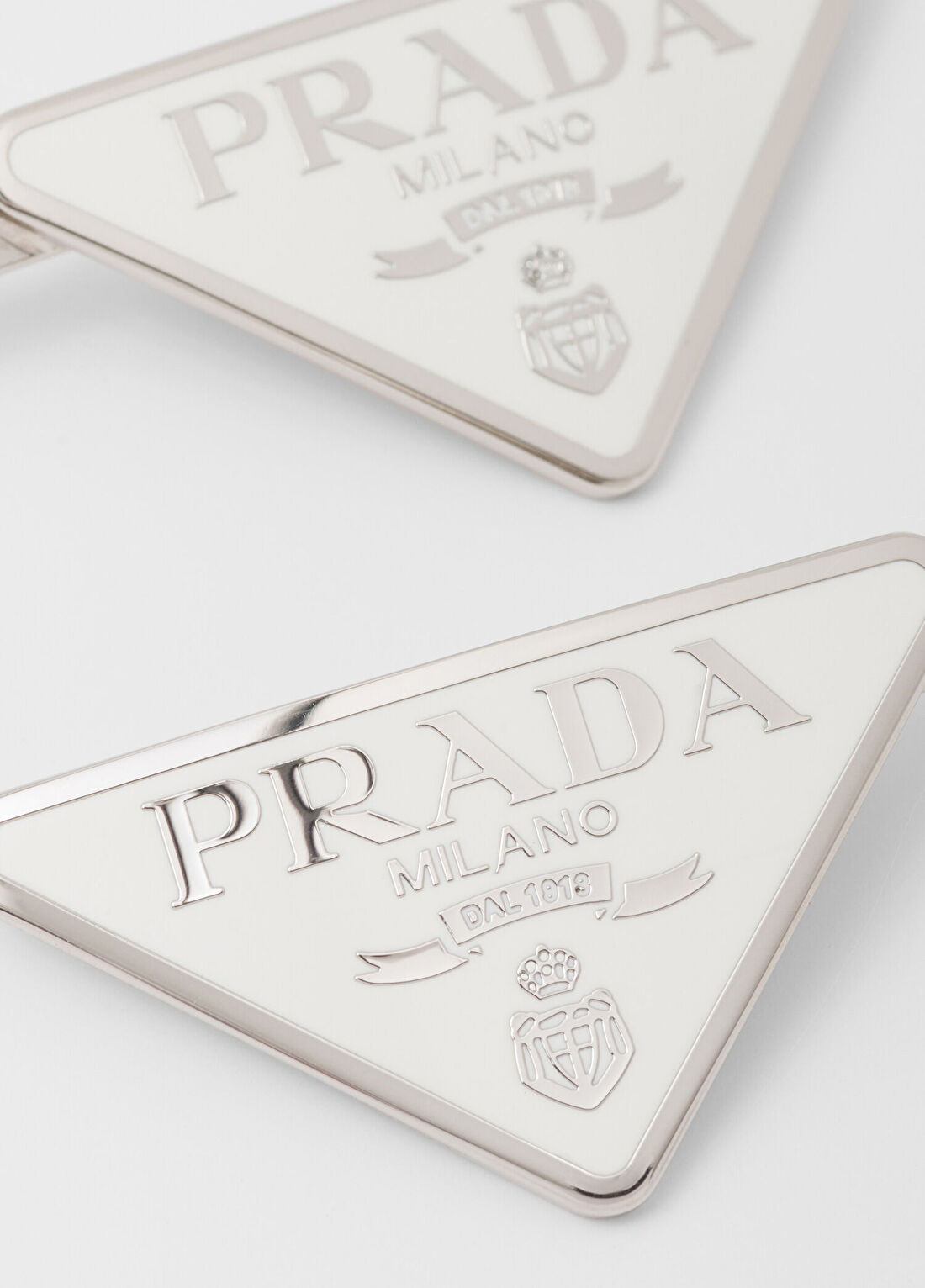 Prada Metal Saç Tokaları görsel 3