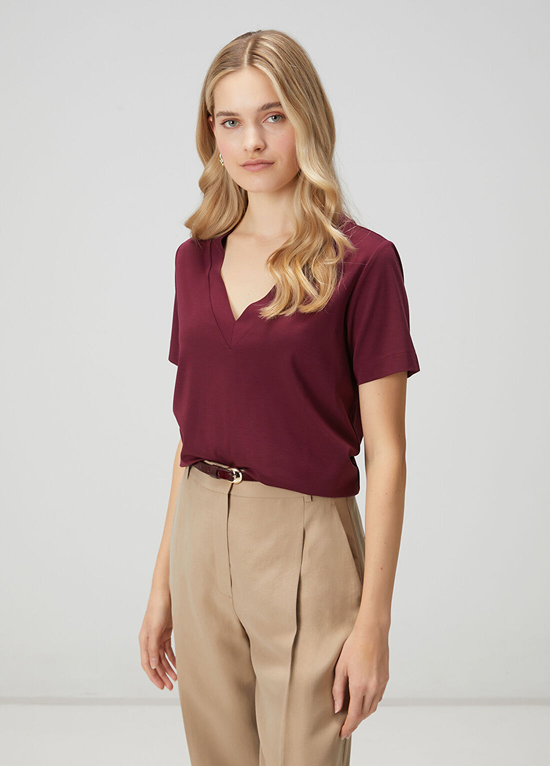 Beymen Club Bordo Yanı Yırtmaçlı Basic T-shirt