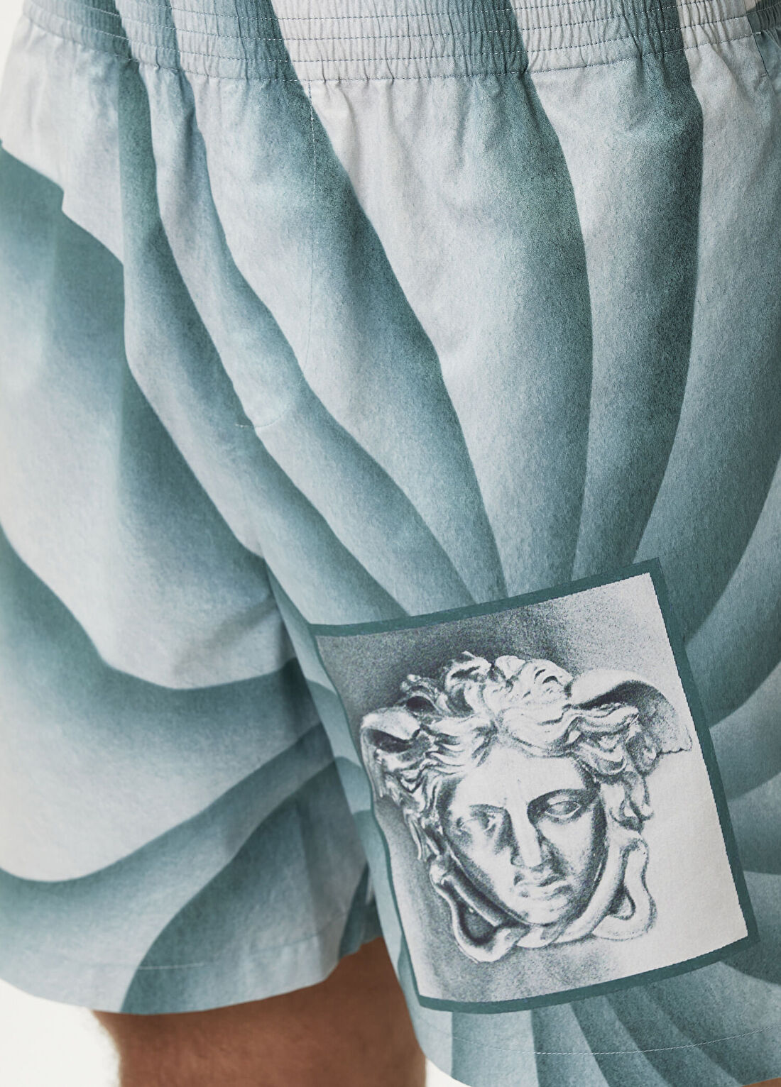 Versace Yeşil Şort görsel 4