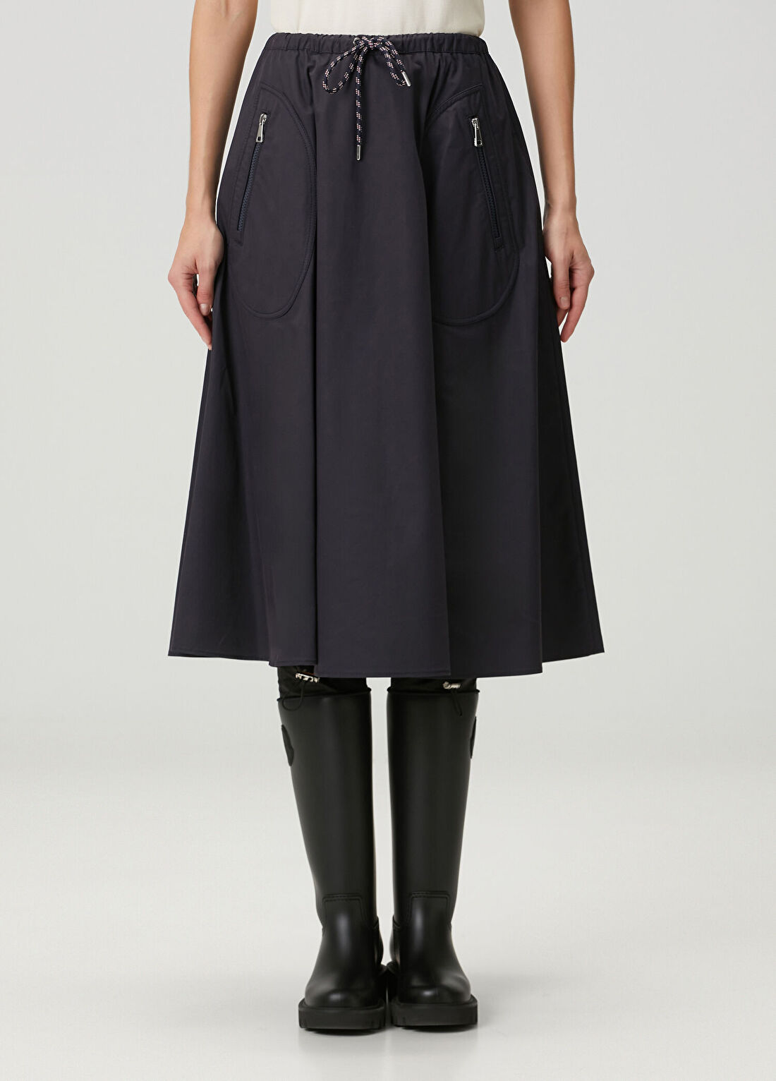 Moncler Lacivert Midi Etek görsel 2