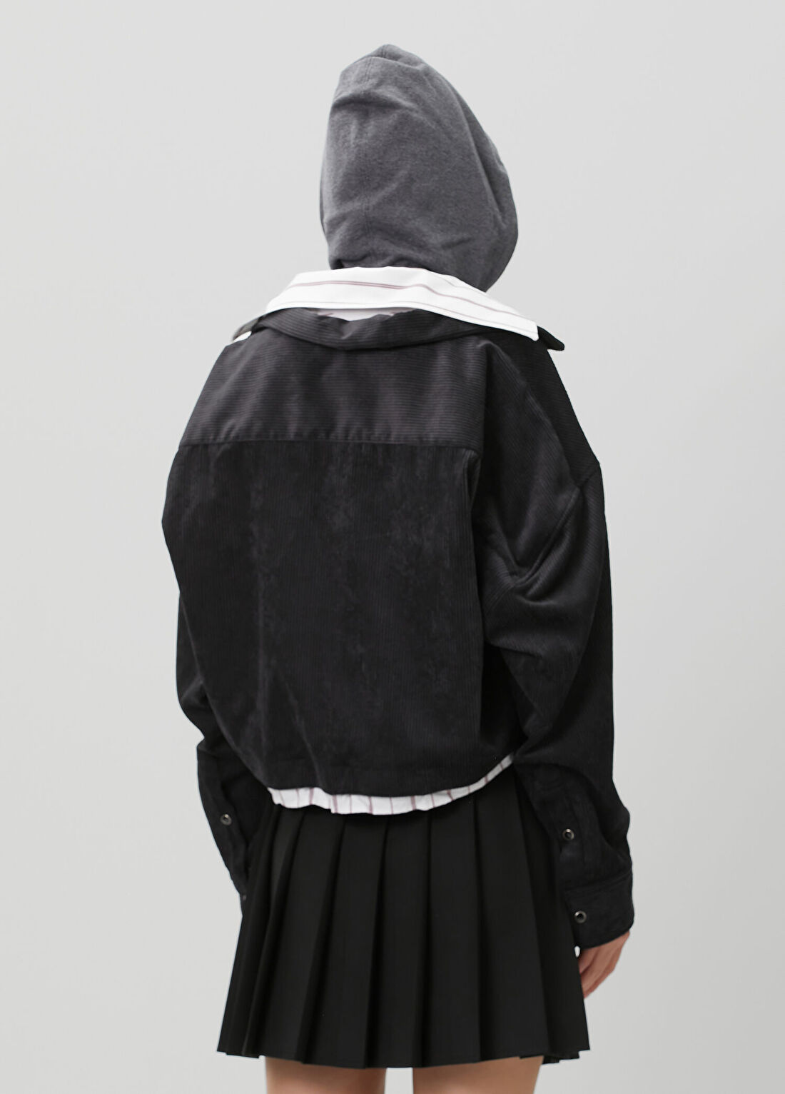 Maison Mihara Yasuhiro Siyah 3 Katmanlı Crop Gömlek görsel 4